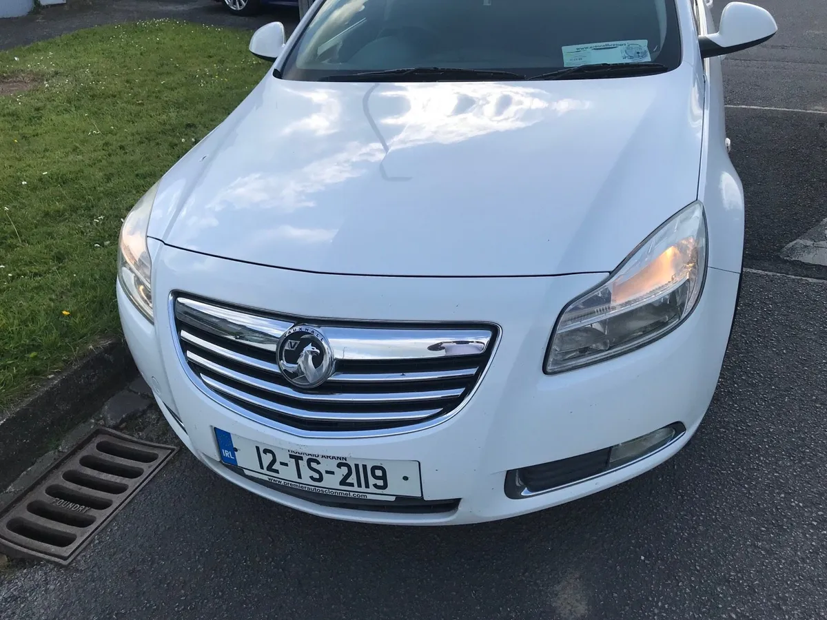 2012Opel Vauxhall  insignia NCT&TAX 2.0 diesel - Image 1