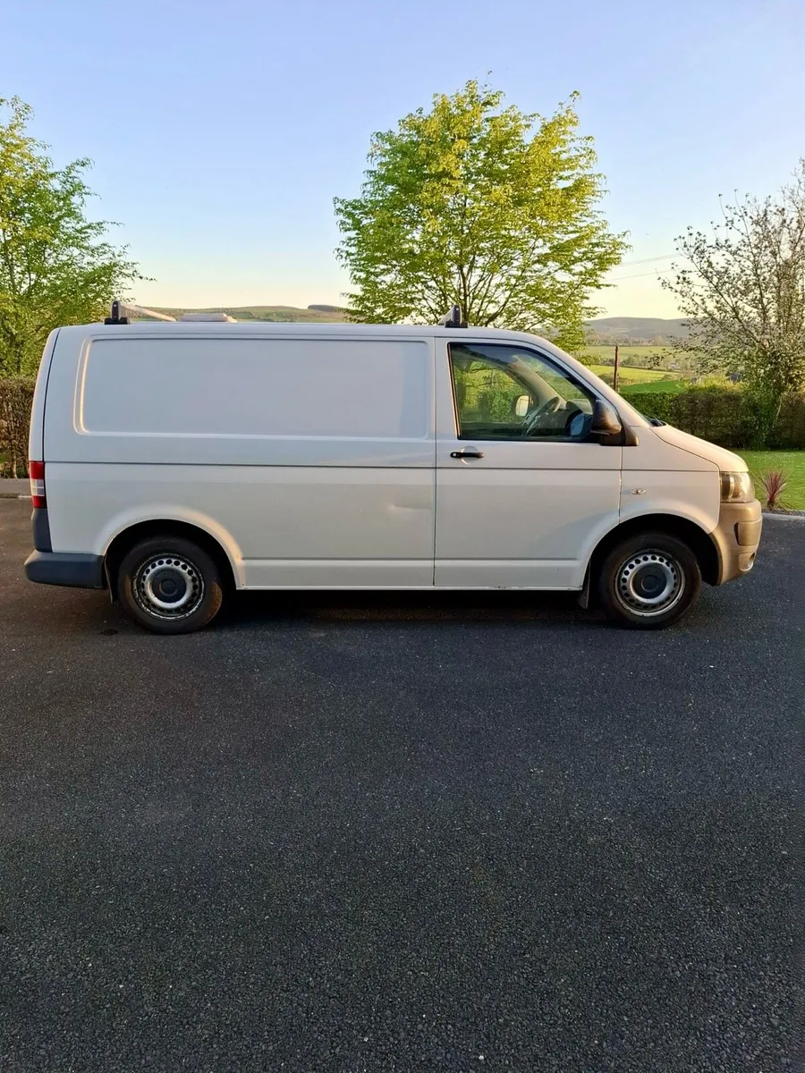 Van - Image 2