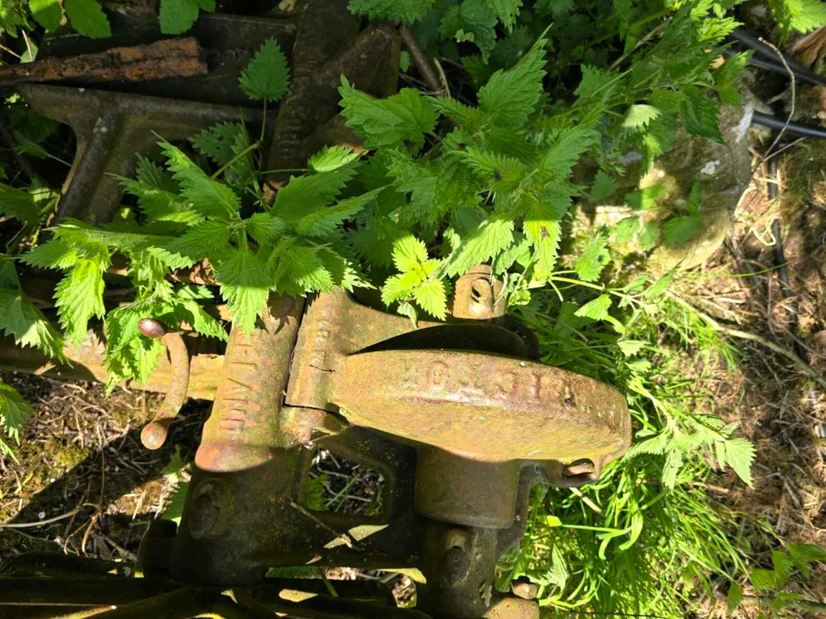 Vintage Victor Mower - Image 1