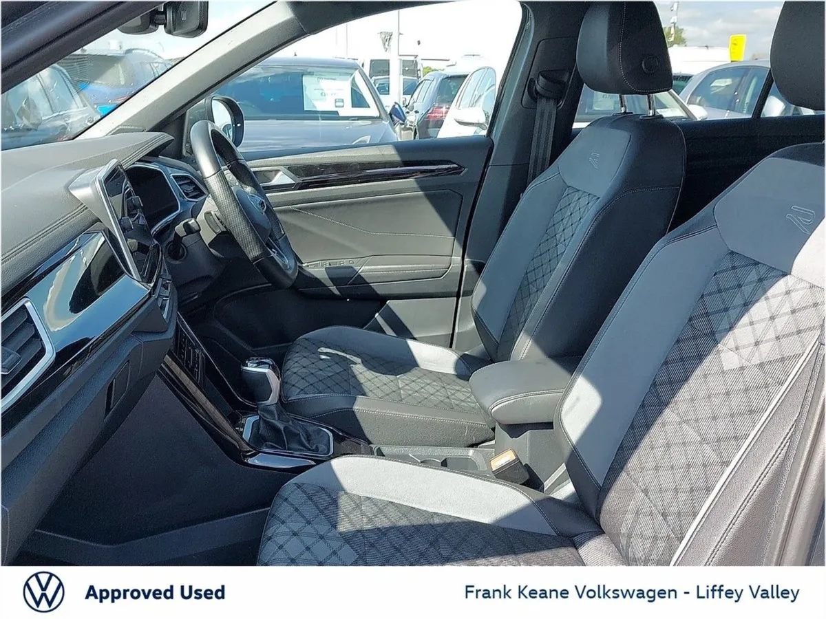 Volkswagen T-Roc R-line Auto 1.5tsi 150BHP  rear - Image 4