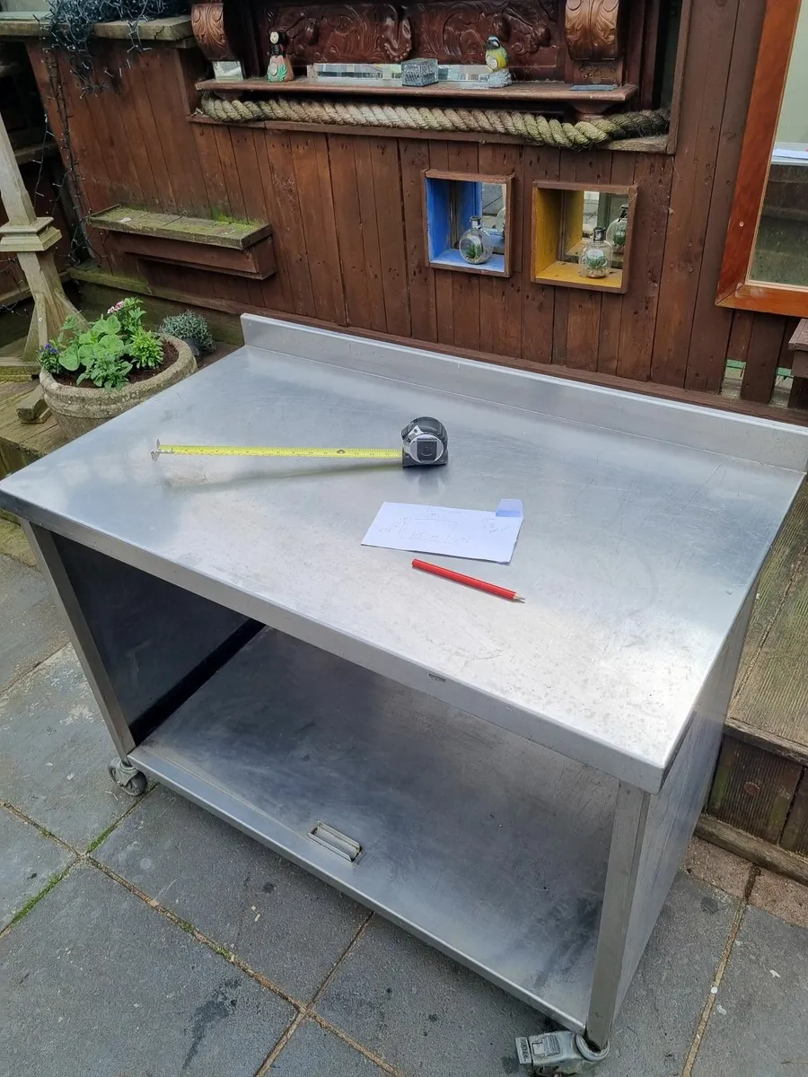 Stainless steel prep table - Image 2