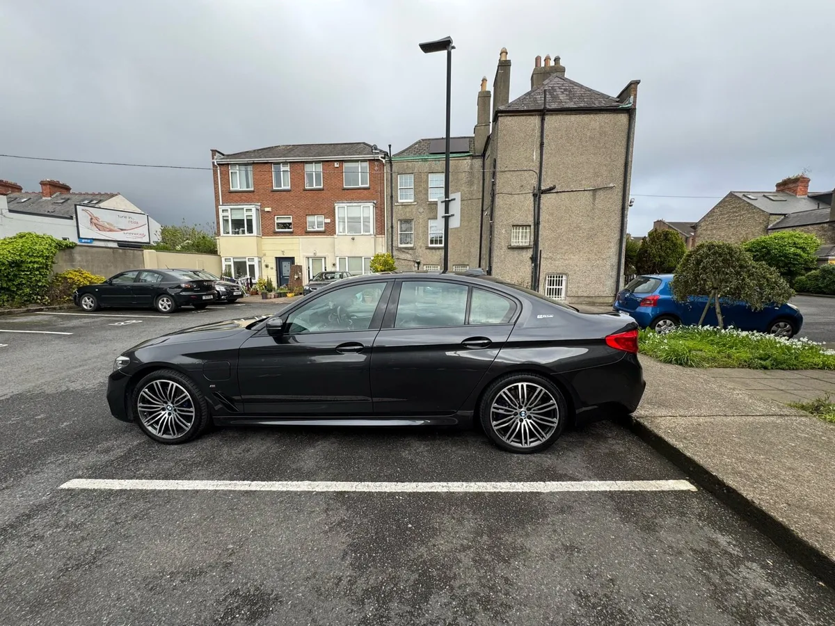 Bwm 530e M sport - Image 2