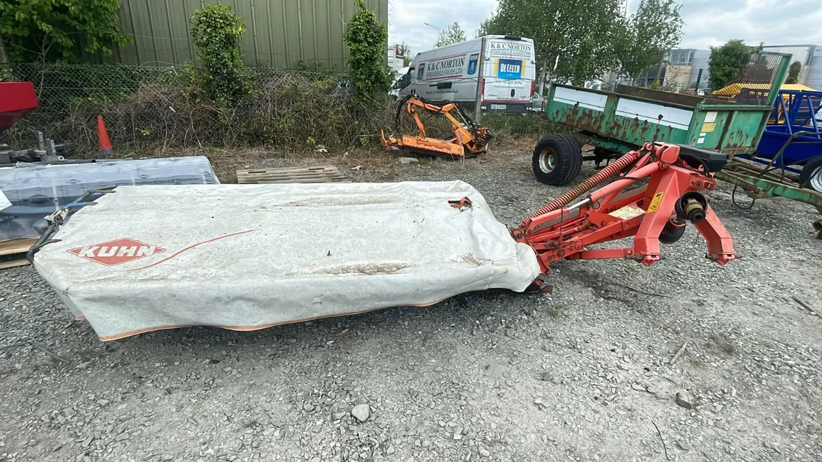9ft used kuhn mower - Image 1