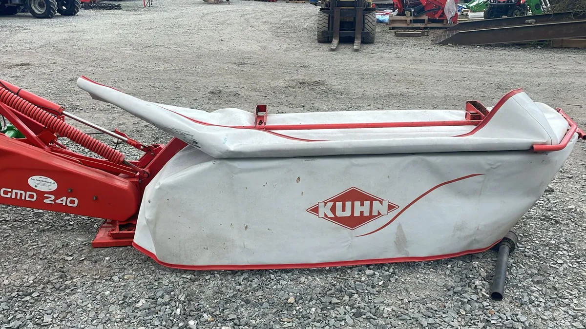 8ft 2015 Kuhn mower - Image 2