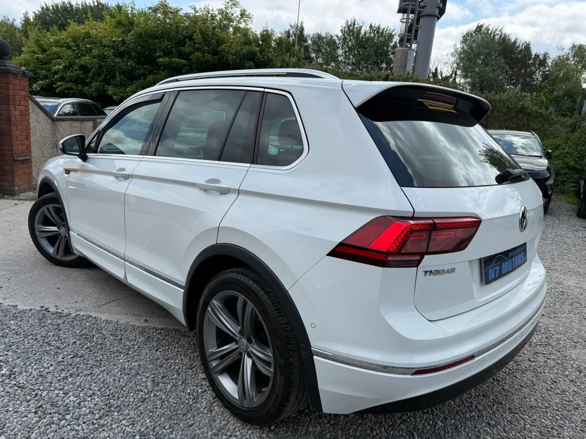 2018 Volkswagen Tiguan  2.0 HIGHLINE R-LINE SPEC - Image 4