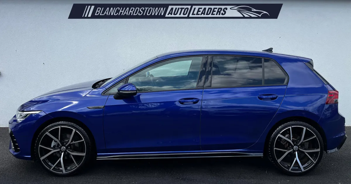 VOLKSWAGEN GOLF R-LINE 1.5 TSI DSG MHEV 130HP AUTO - Image 2
