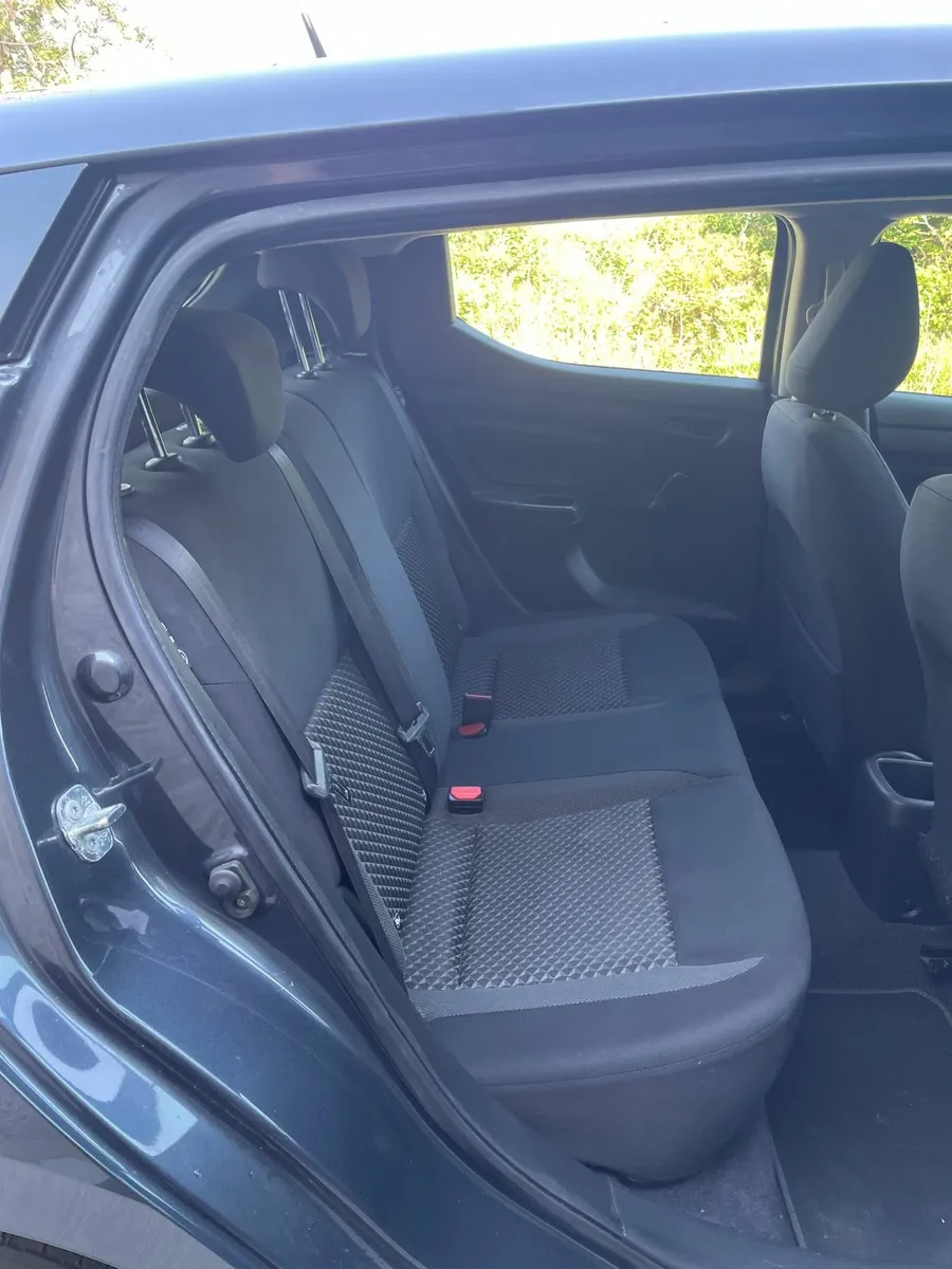 2017 (172) Nissan Micra 1.0XE 5DR Newer model - Image 4