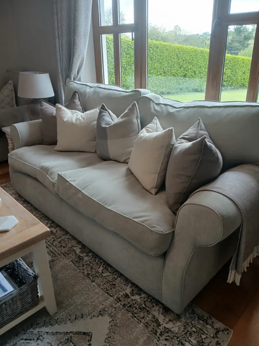 Couch and 2 Armchairs - Image 1