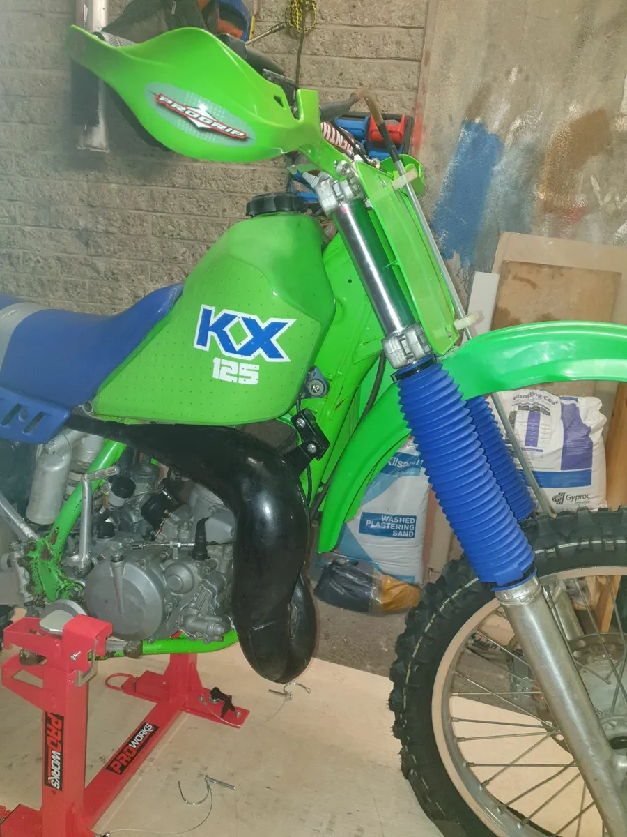 Motorcycle - Image 3