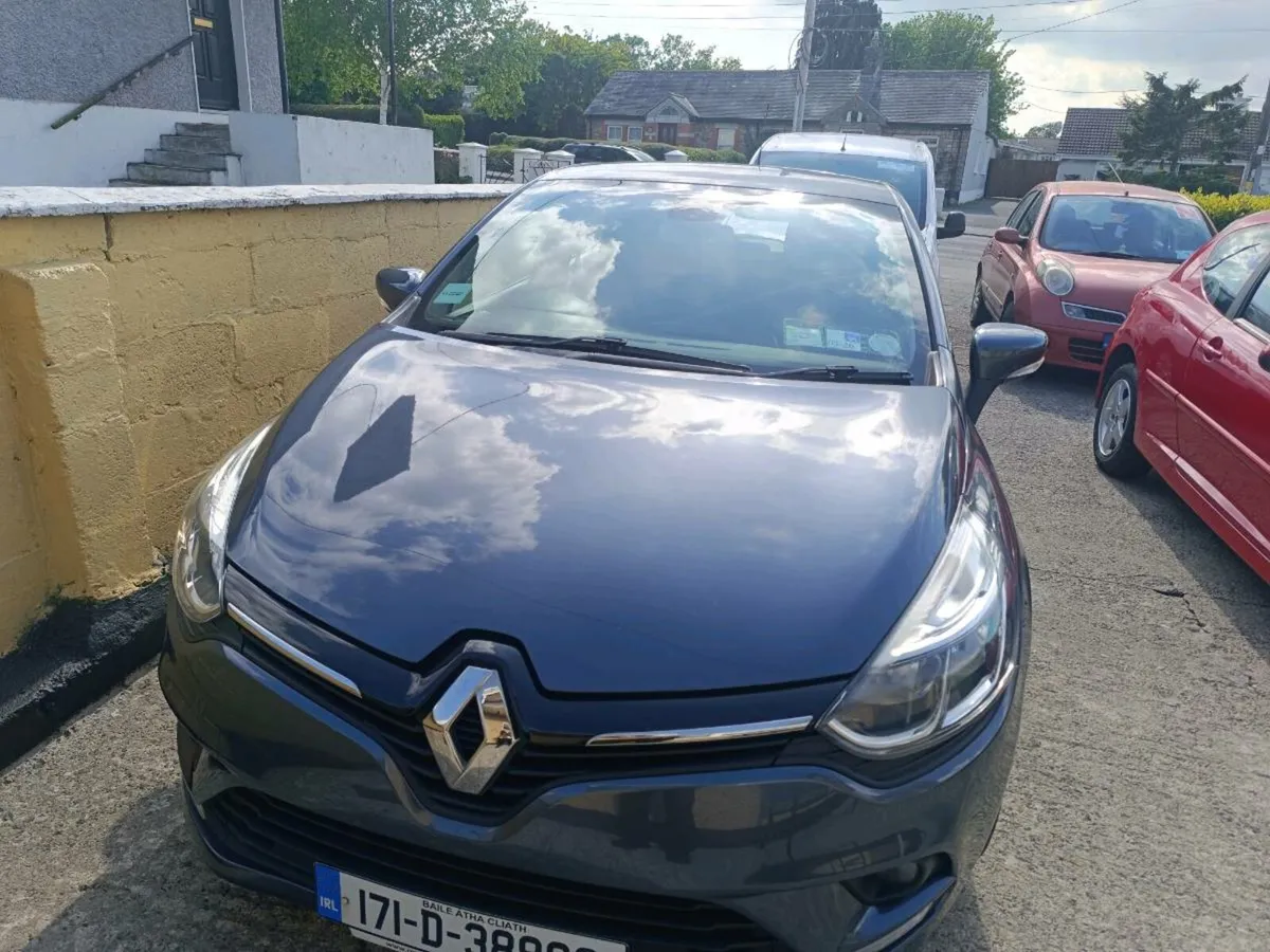 Renault Clio - Image 1
