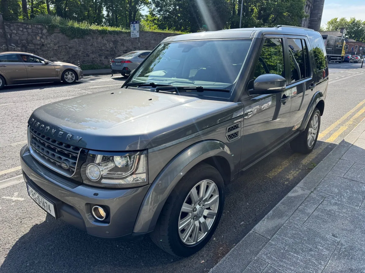 Land Rover Discovery 3.0 TDV6 - Image 3