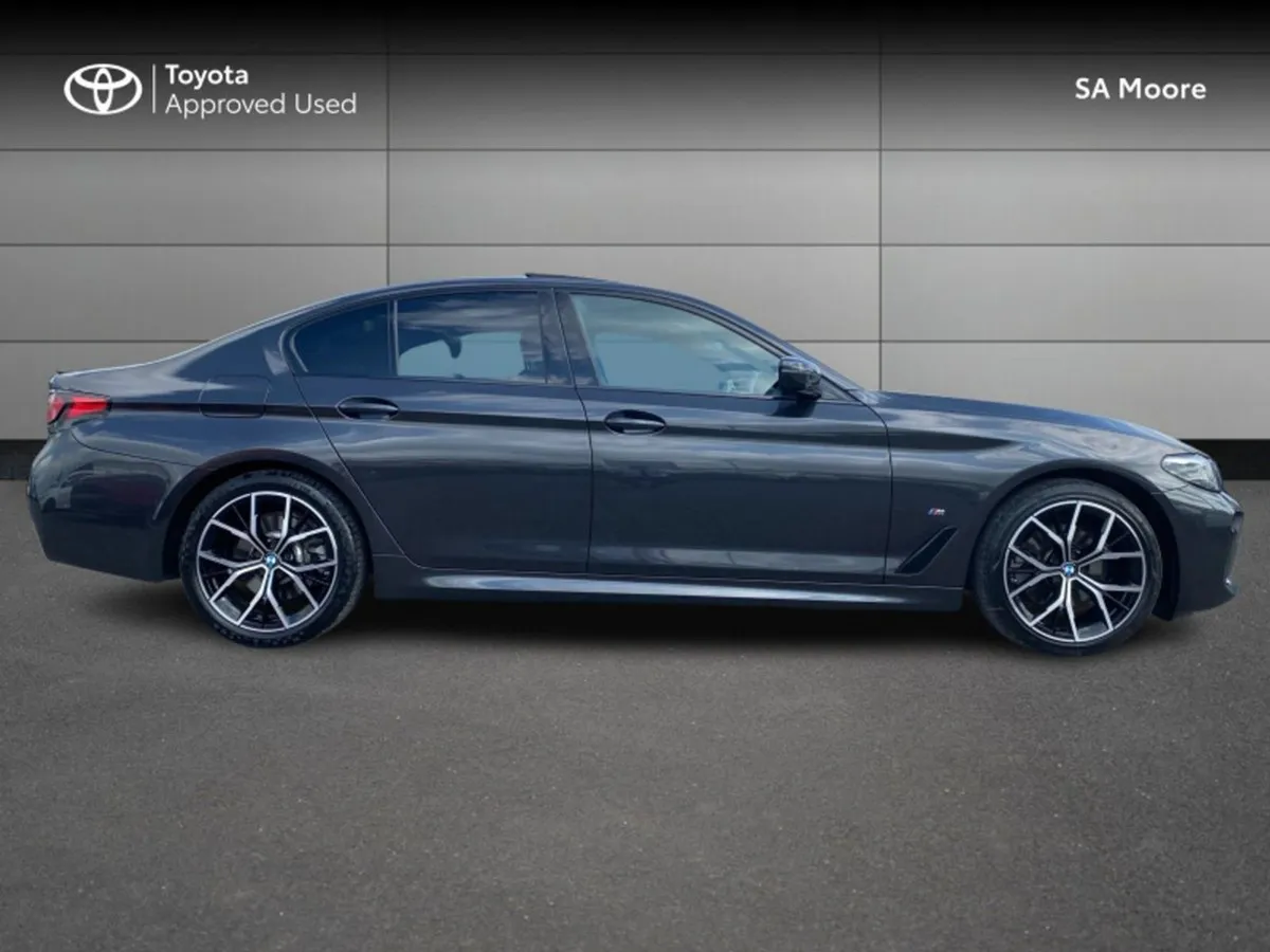 BMW 5 Series 520D - M-sport - Sunroof - Image 3