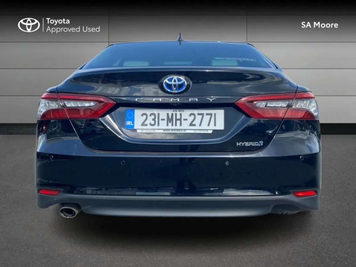 Toyota Camry Platinum Edition - Image 4