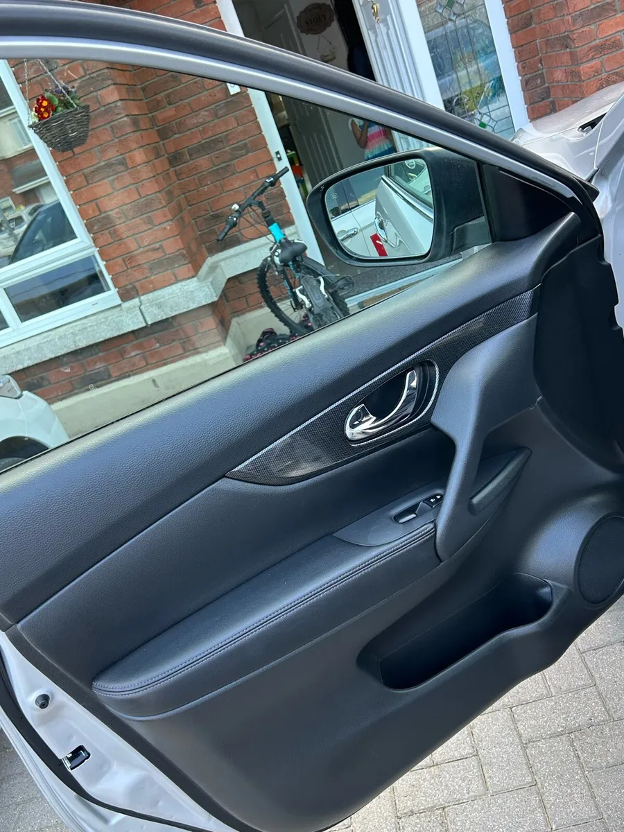 Nissan Xtrail Automatic 7 Seater - Image 4