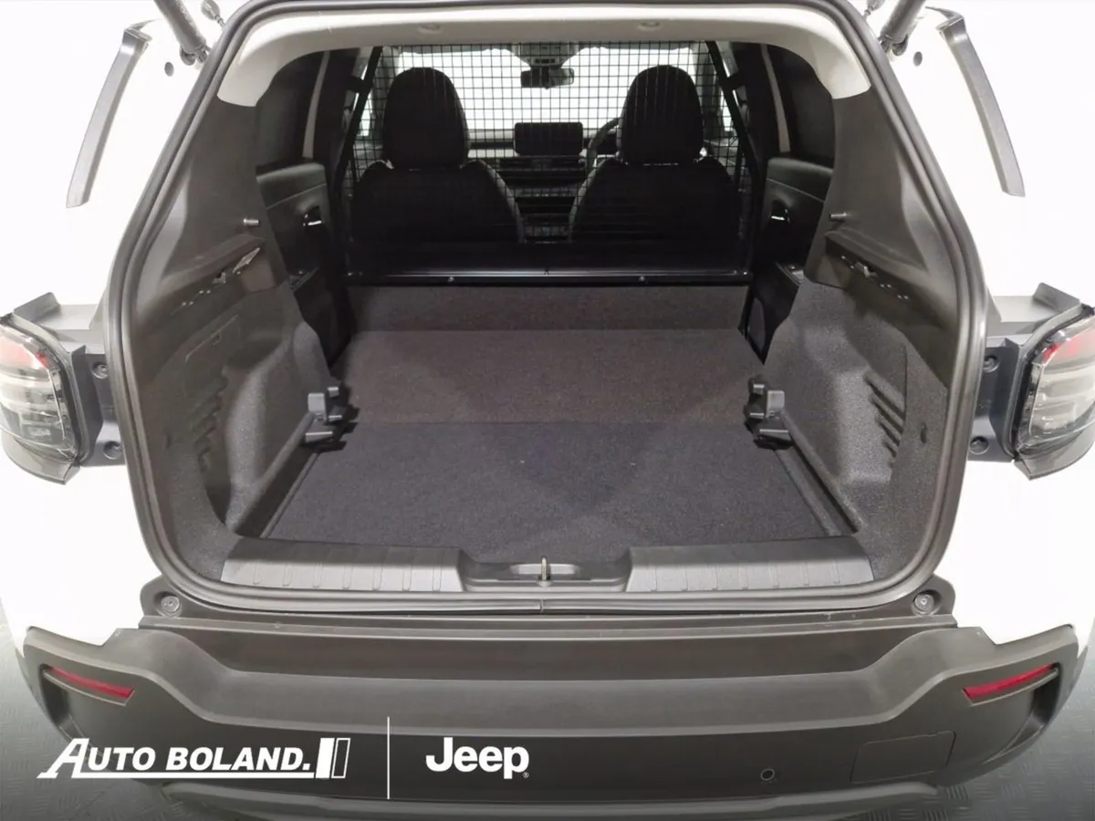 Jeep Avenger Electric Commercial - Image 4