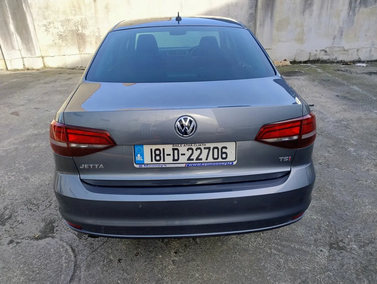 Volkswagen Jetta 1.2 TSI 2018 *Low Mileage 47000km - Image 4