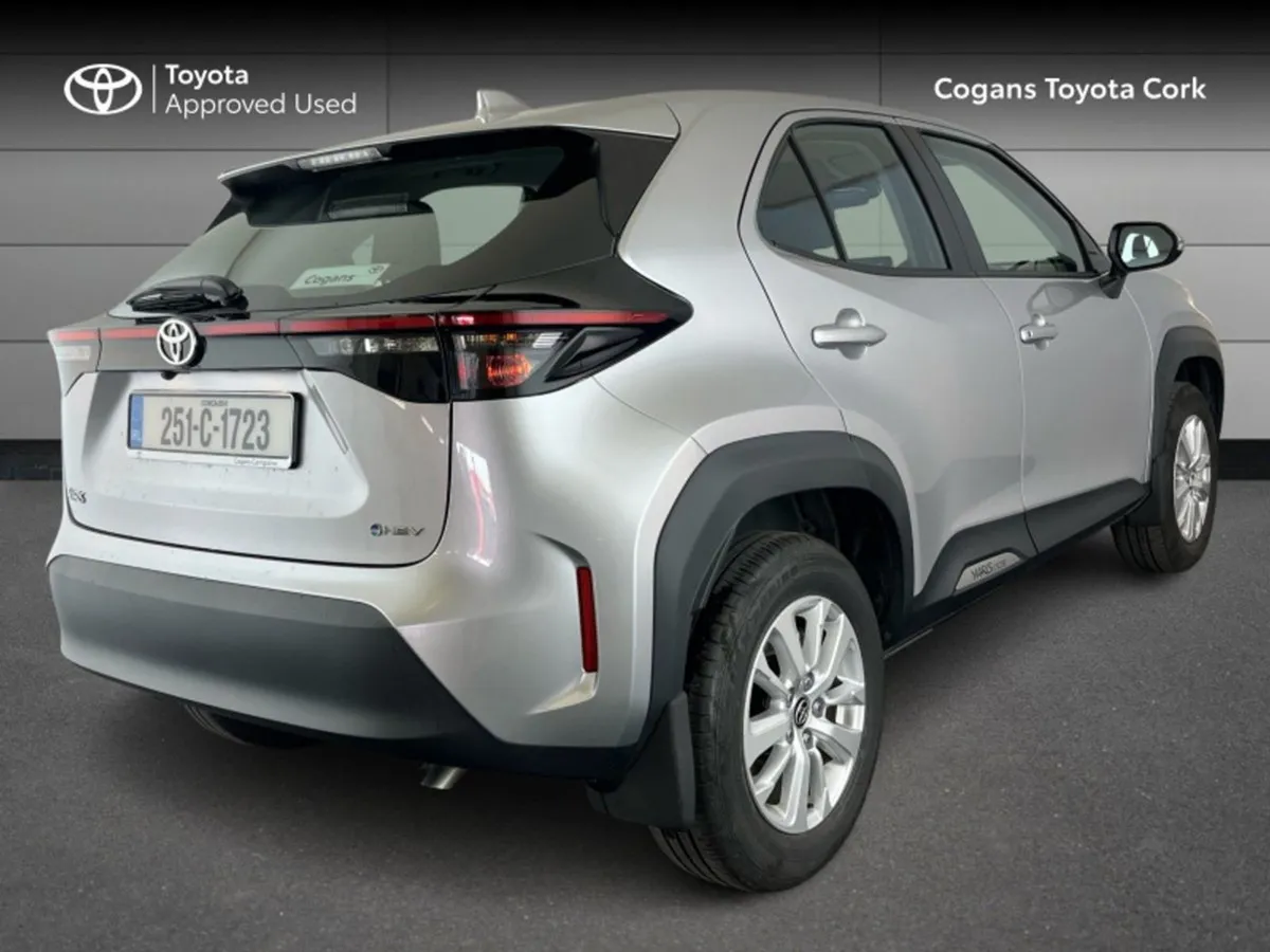 Toyota Yaris Cross Luna - Image 2