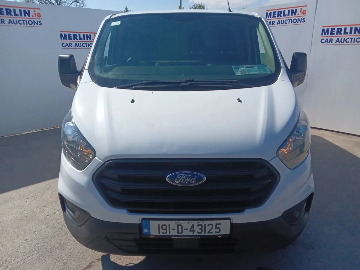 Ford Transit Custom 300L 2.0 130PS - Image 1