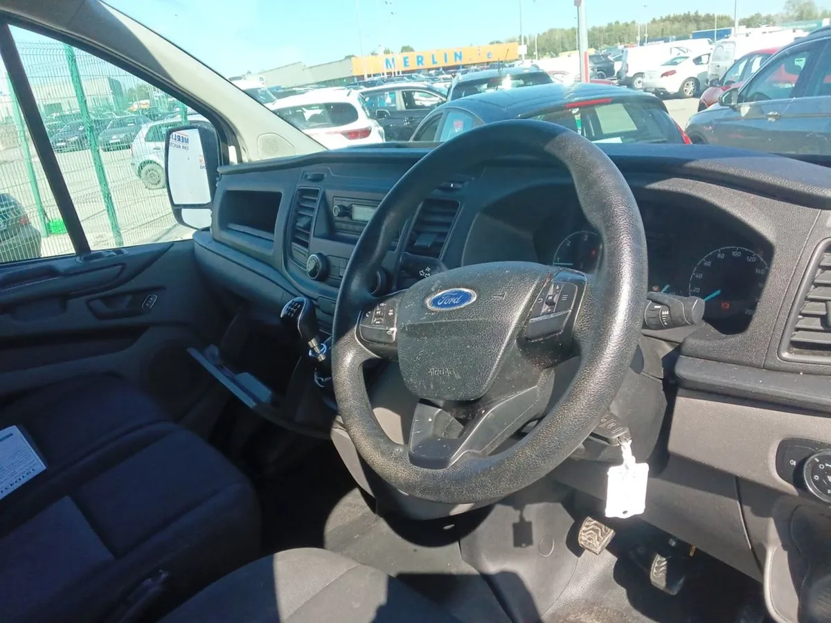 Ford Transit Custom 300L 2.0 130PS - Image 4