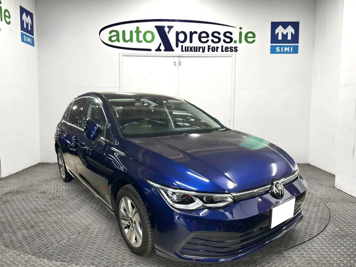 Volkswagen Golf 1.0 Etsi Active Automatic  Revers - Image 1