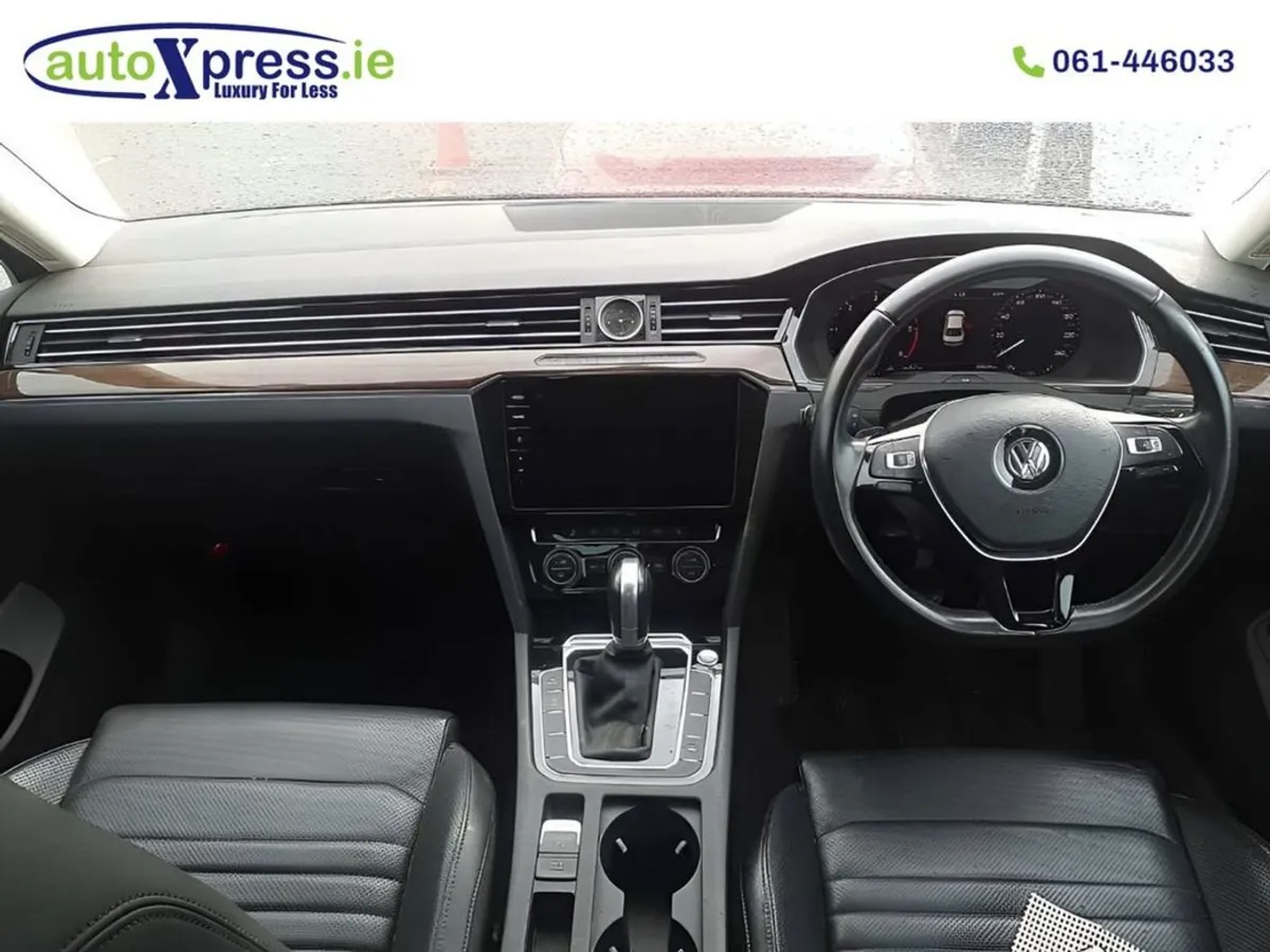 Volkswagen Passat 2.0 TDI Elegance Line Automatic - Image 2