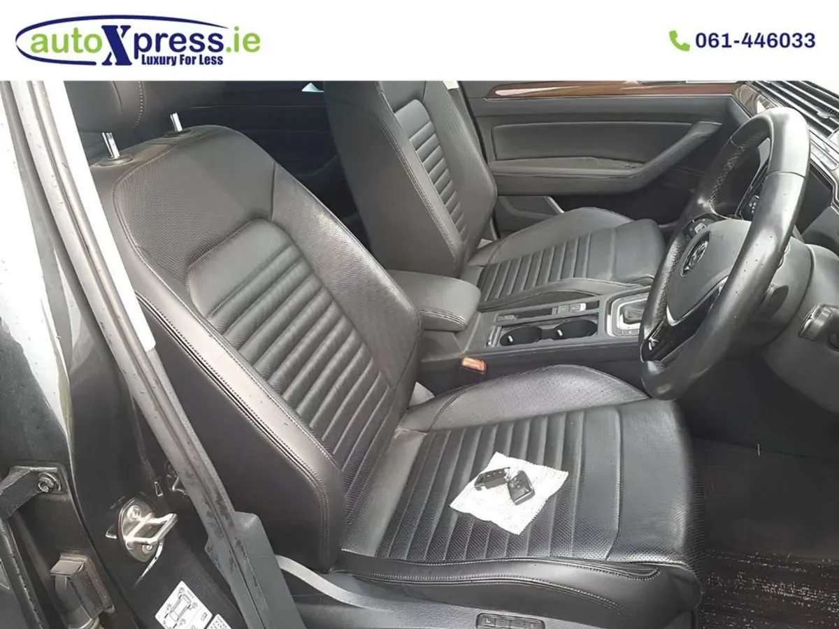 Volkswagen Passat 2.0 TDI Elegance Line Automatic - Image 4