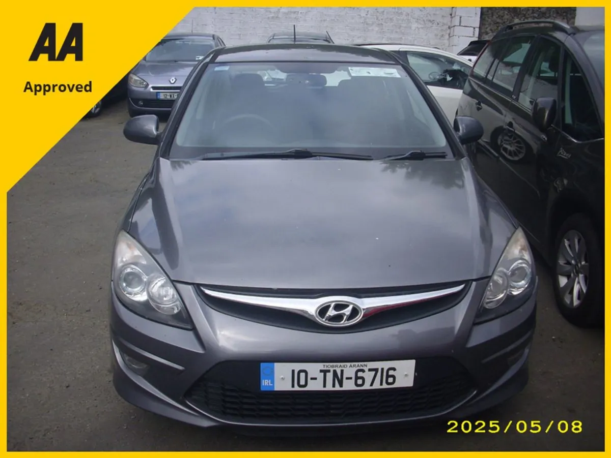 Hyundai i30 1.6 Crdi Classic 90ps ISG 5DR - Image 1