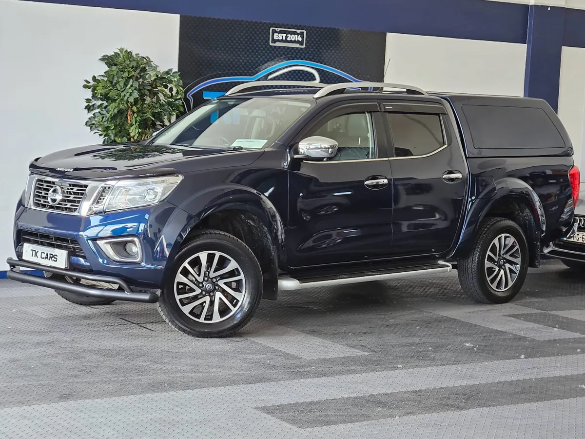 19 NISSAN NAVARA TEKNA AUTOMATIC  CREW CAB - Image 1