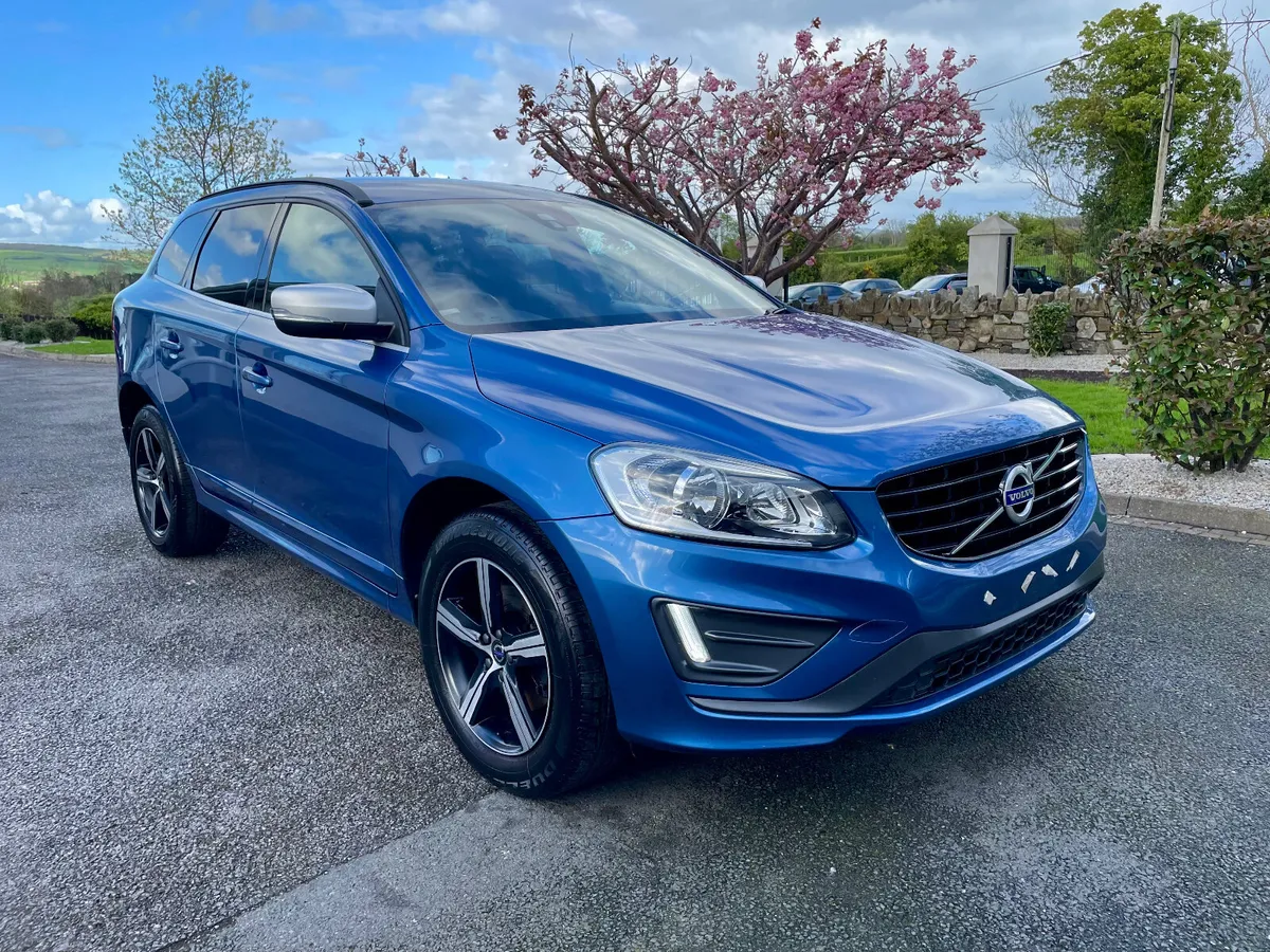 2017 VOLVO XC60 2.0 D4 R-DESIGN**172**FSH**MINT** - Image 1