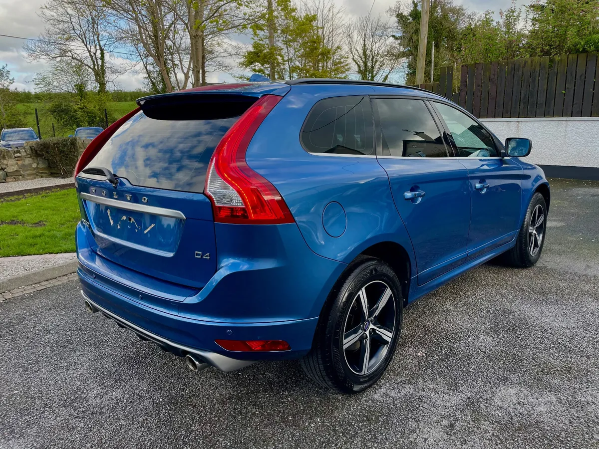 2017 VOLVO XC60 2.0 D4 R-DESIGN**172**FSH**MINT** - Image 3