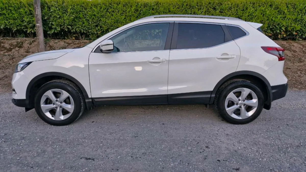 2019 Qashqai 1.3 petrol - 2 years NCT - Image 3