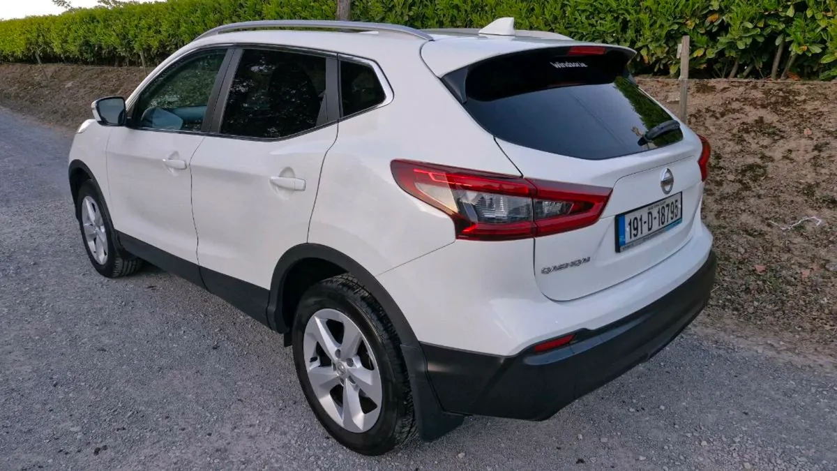 2019 Qashqai 1.3 petrol - 2 years NCT - Image 4