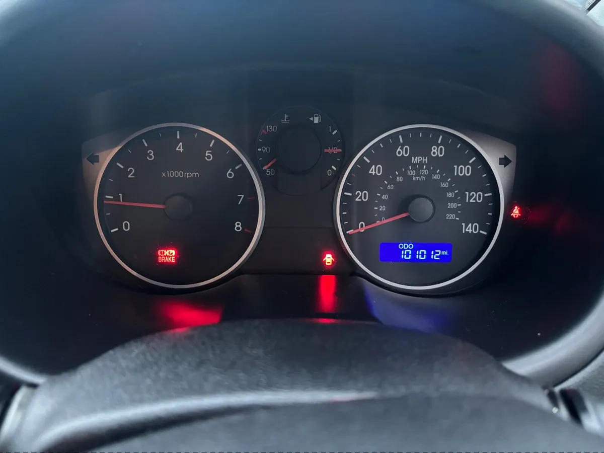 Hyundai i20 2012 *low tax and insurance - Image 3