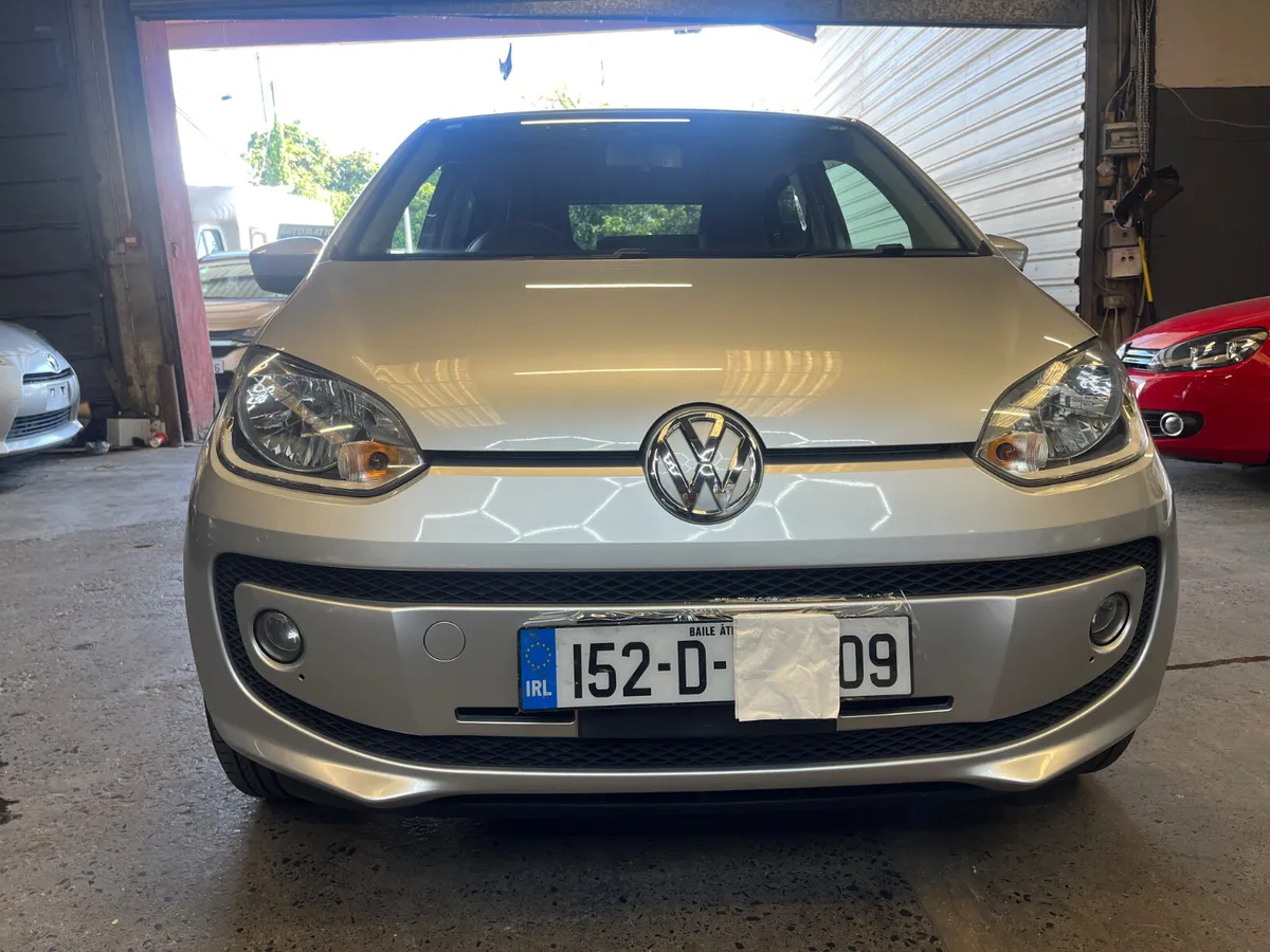 Volkswagen Up 2015 automatic - Image 3
