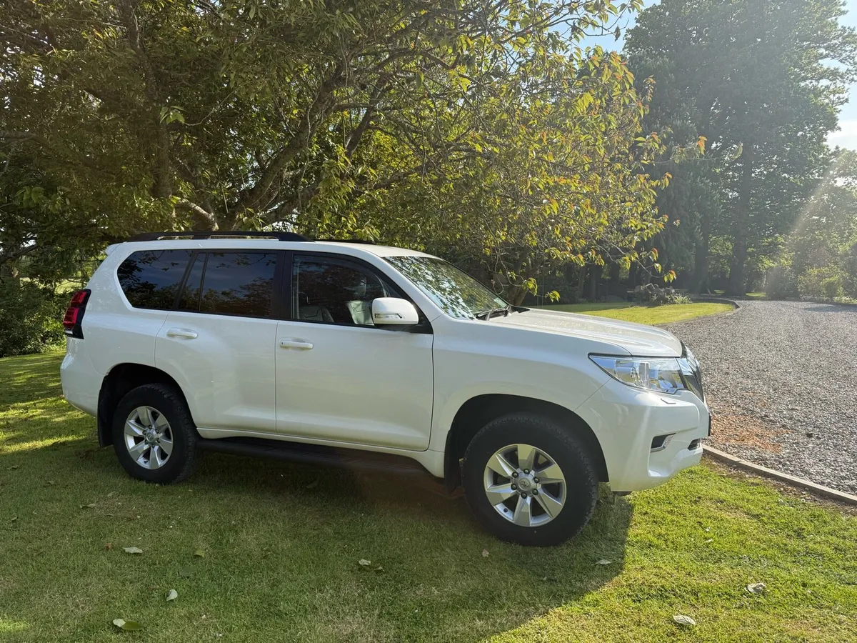 Toyota land-cruiser commercial - Image 4
