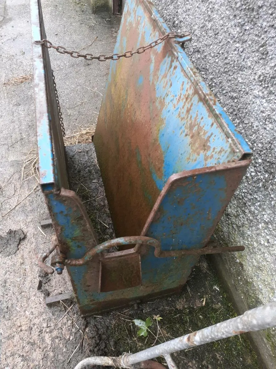 Farming equipment - Image 1