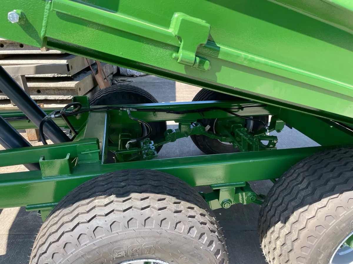 New 13x7 twin axle tipping trailer - Image 3