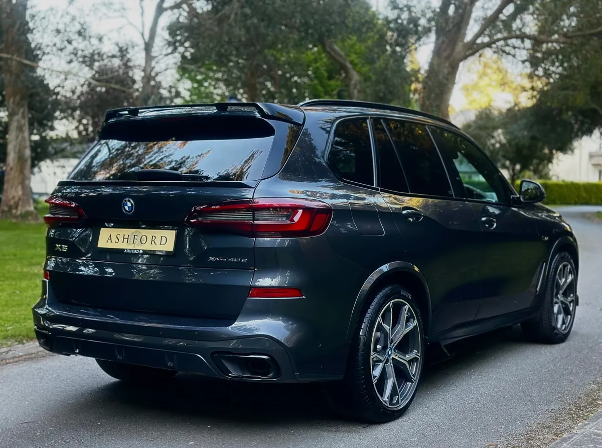 BMW X5 2022 389BHP CREW CAB WITH VAT - Image 4