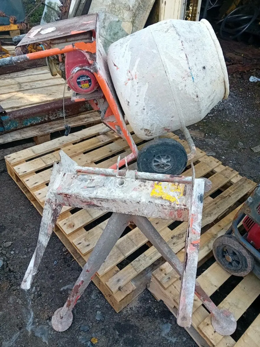 Honda Bell petrol Cement Mixer - Image 1