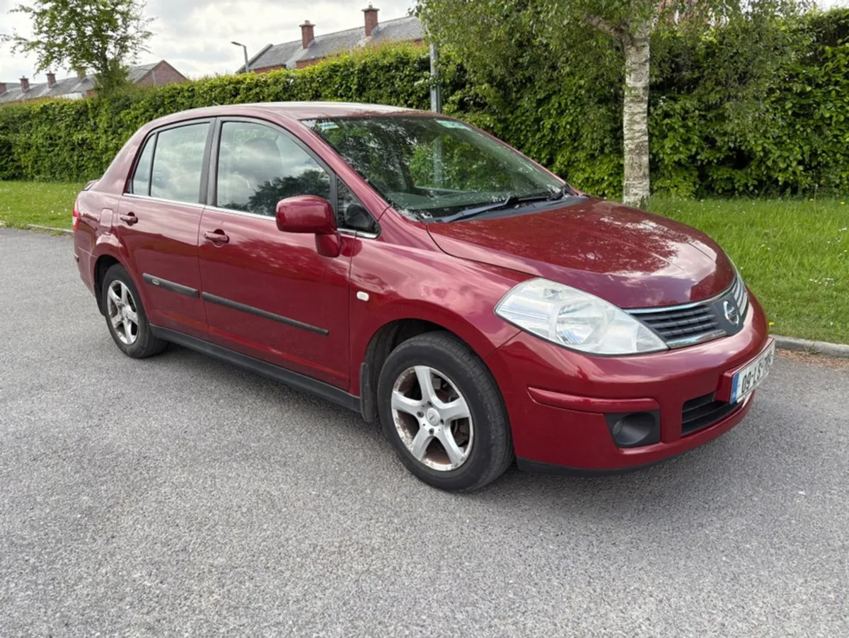 Nissan Tiida 1.5 DSL SVE 4DR - Image 2