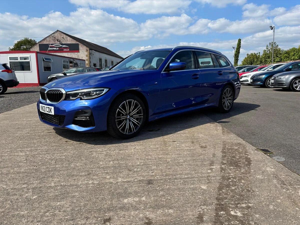 2021 BMW 330e M Sport Touring Hybrid - Image 3