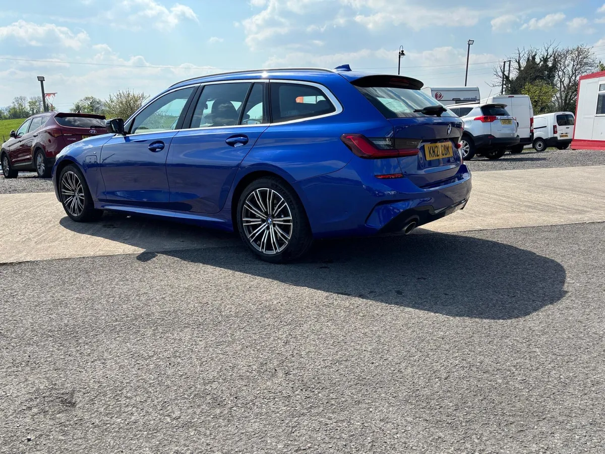 2021 BMW 330e M Sport Touring Hybrid - Image 4