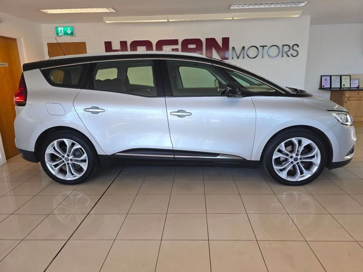 Renault Grand Scenic 7 Seats Iconic - Image 3