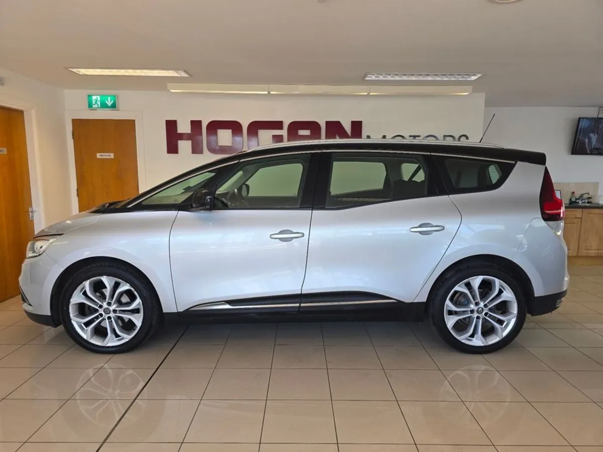 Renault Grand Scenic 7 Seats Iconic - Image 4