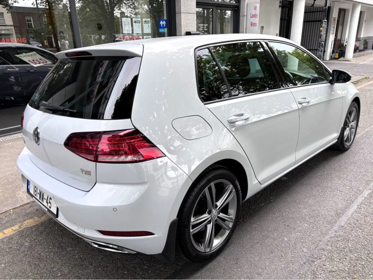 Volkswagen Golf Highline 1.0 TSI Manual 6speed FW - Image 2