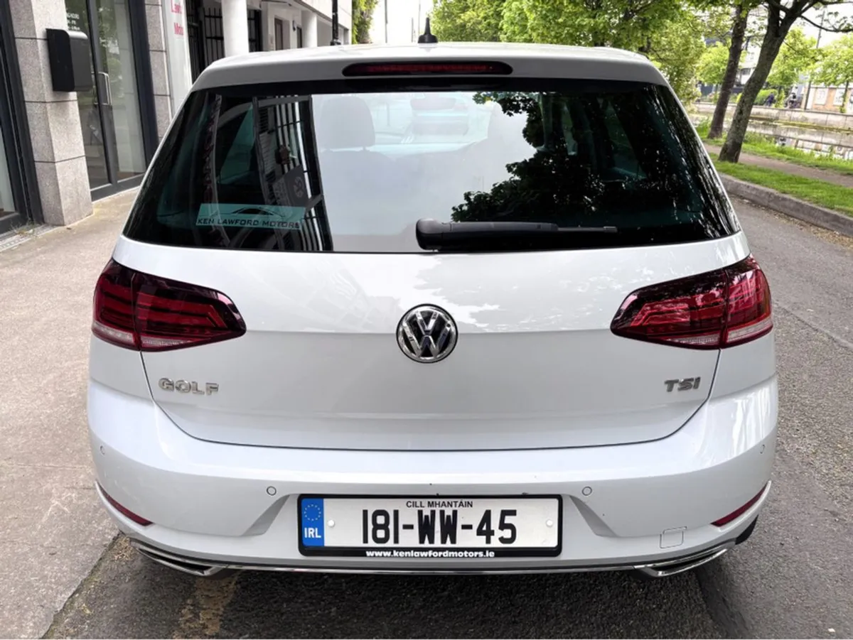Volkswagen Golf Highline 1.0 TSI Manual 6speed FW - Image 4