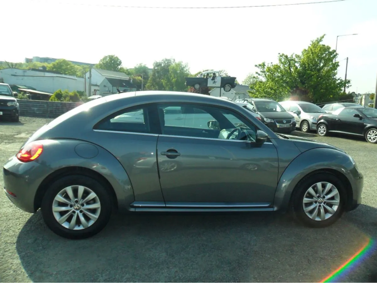 Volkswagen Beetle DSN 1.2 TSI Manual 6speed FWD B - Image 2