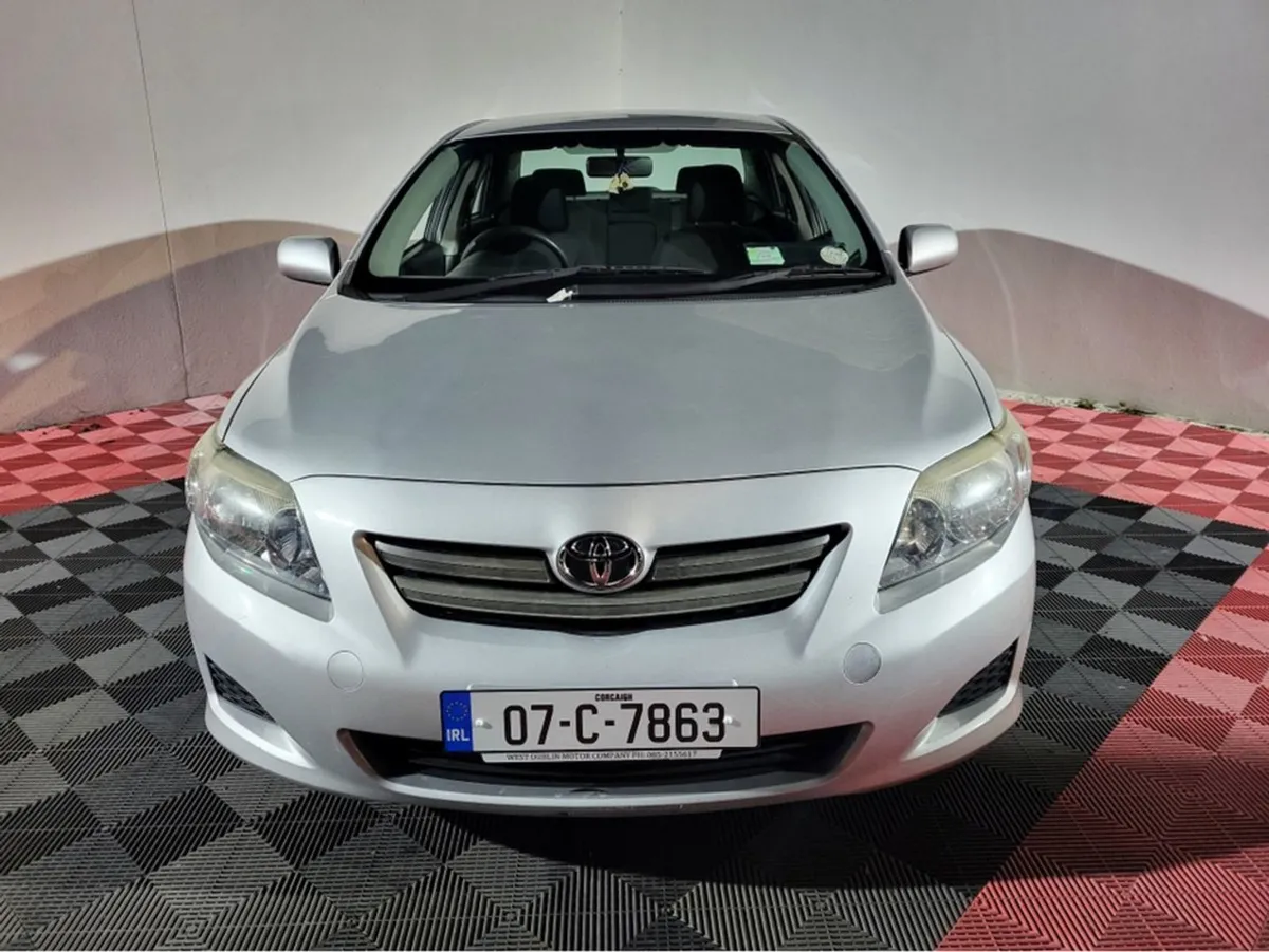 Toyota Corolla 1.4 Terra CBU NG - Image 3