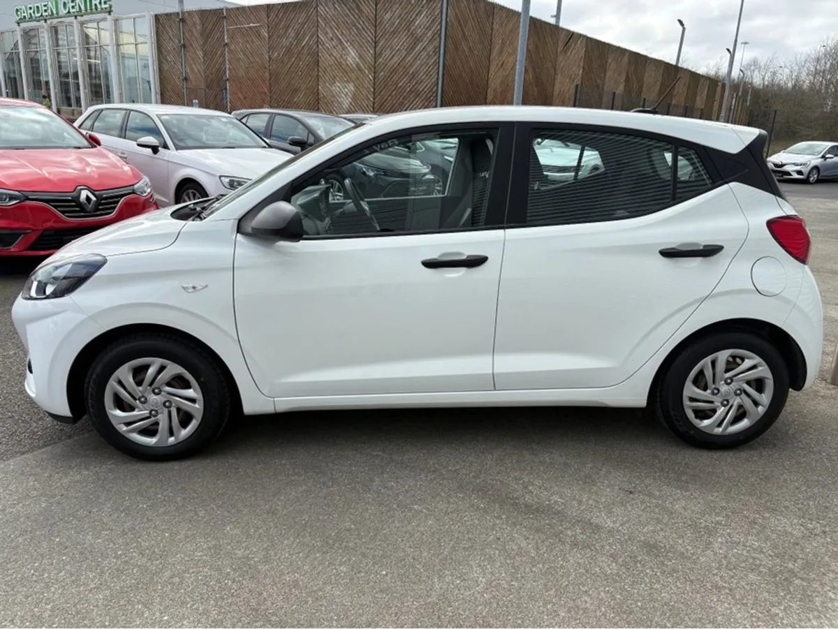 Hyundai i10 1.0 Petrol Classic 5DR - Image 4