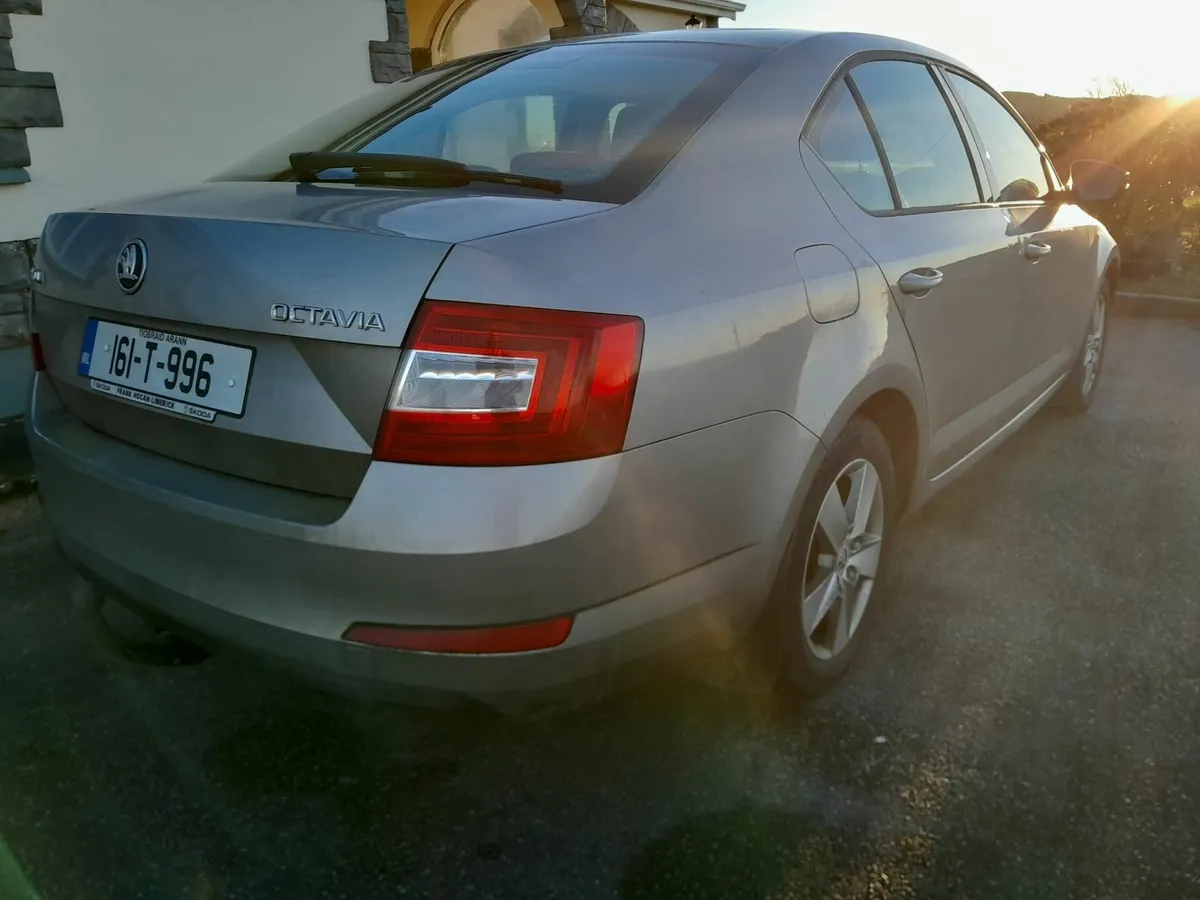 Skoda Octavia 2016 - Image 2